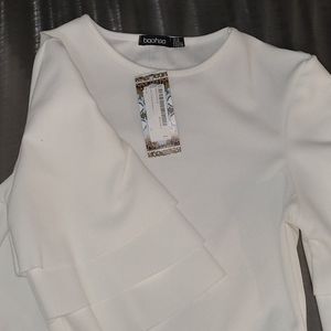 BOOHOO WHITE BODUSUIT🤍